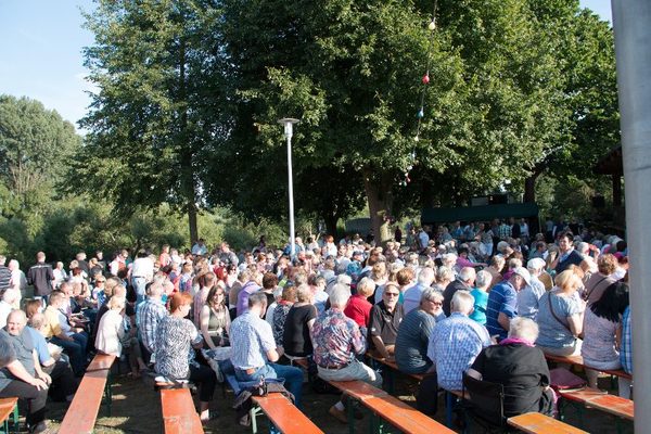 Foto 5 von 78 aus der Galerie Benefiz Open-Air Sommerkomödie