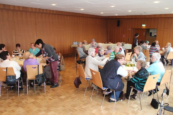 Foto 8 von 14 aus der Galerie Frauen Kaffeetreff 2016